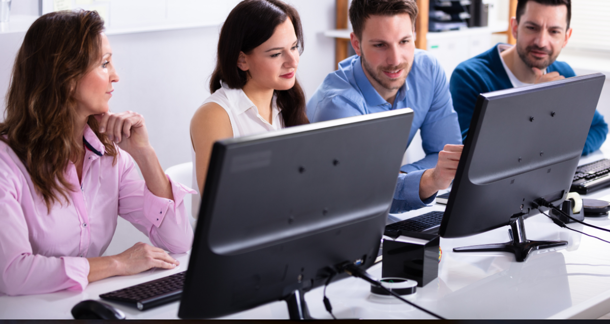 Team is looking at a computer talking about a Migration to Jira Service Management 